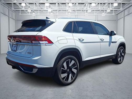 2024 Volkswagen Atlas Cross Sport 2.0T SE w/Technology 4MOTION