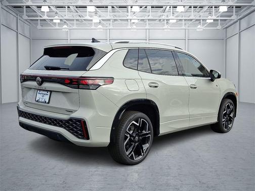 2026 Volkswagen Tiguan 2.0T SEL R-Line 4MOTION