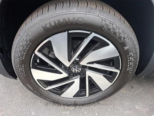 2025 Volkswagen Atlas 2.0T SE w/Technology 4MOTION