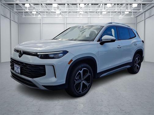 2025 Volkswagen Tiguan 2.0T SE 4MOTION
