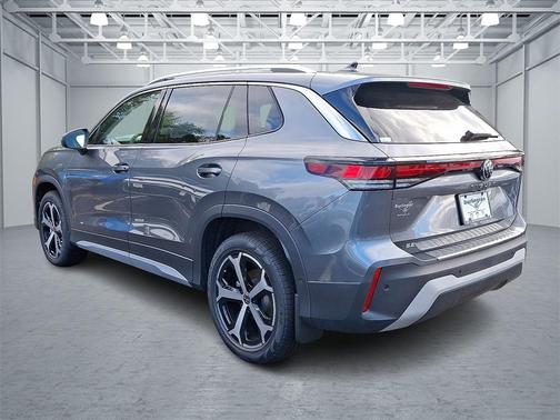 2025 Volkswagen Tiguan 2.0T SE 4MOTION
