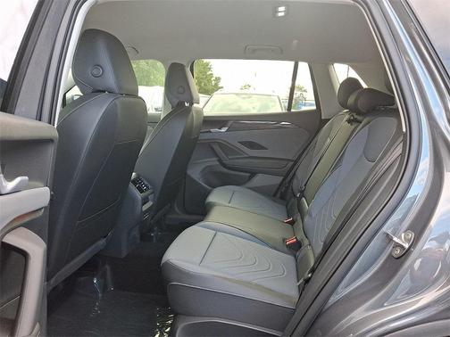 2025 Volkswagen Tiguan 2.0T SE 4MOTION