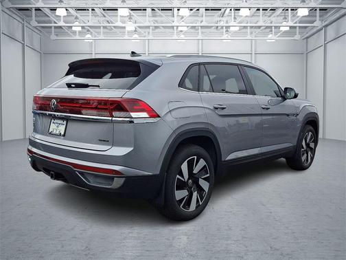 2025 Volkswagen Atlas Cross Sport 2.0T SE w/Technology 4MOTION