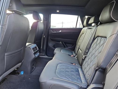 2026 Volkswagen Atlas Cross Sport 2.0T SEL Premium