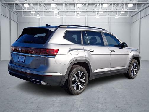 2025 Volkswagen Atlas 2.0T SE