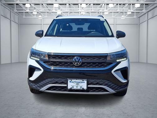 Pure White 2023 Volkswagen Taos 1.5T S