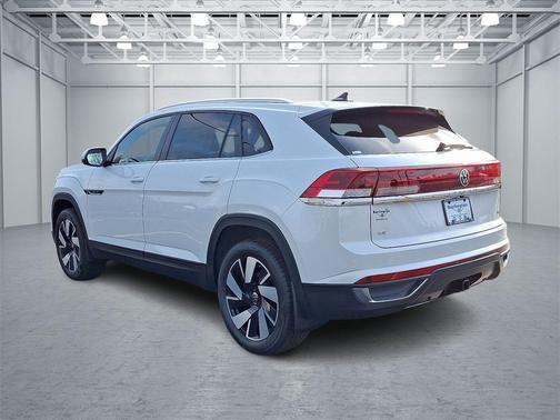 2026 Volkswagen Atlas Cross Sport 2.0T SE w/Technology 4MOTION