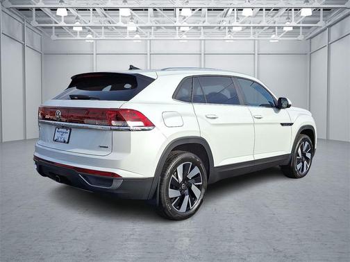 2026 Volkswagen Atlas Cross Sport 2.0T SE w/Technology 4MOTION