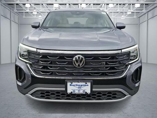 2025 Volkswagen Atlas Cross Sport 2.0T SE w/Technology 4MOTION