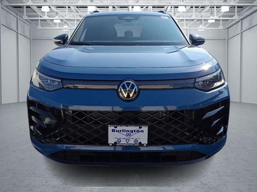 2025 Volkswagen Tiguan 2.0T SE R-Line Black 4MOTION