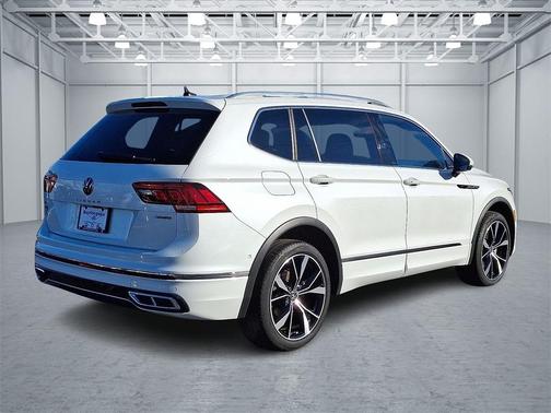2022 Volkswagen Tiguan 2.0T SEL R-Line 4MOTION