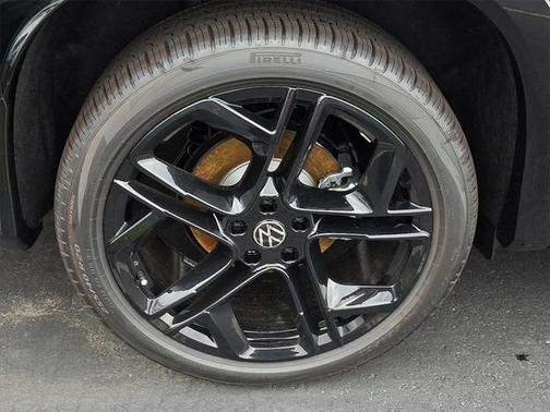 2025 Volkswagen Tiguan 2.0T SE R-Line Black 4MOTION