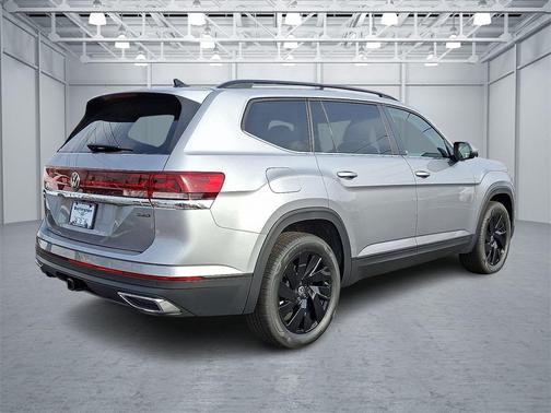 2026 Volkswagen Atlas 2.0T SE w/Technology 4MOTION