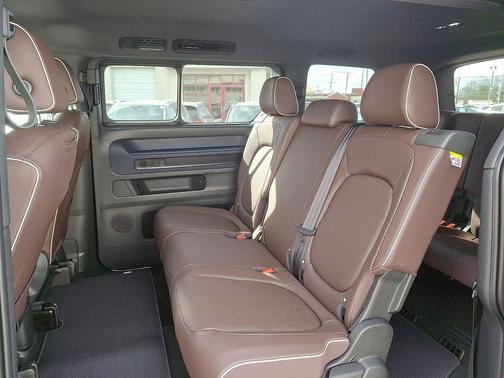 Deep Black Pearl 2025 Volkswagen ID. Buzz Pro S