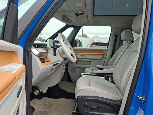 2025 Volkswagen ID. Buzz 1st Edition with 4MOTION