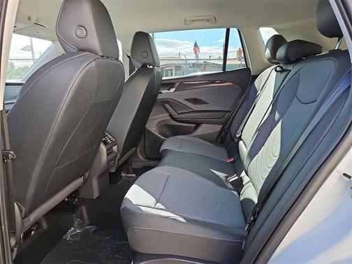 2025 Volkswagen Tiguan 2.0T SE 4MOTION