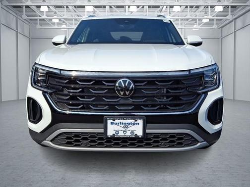 2025 Volkswagen Atlas Cross Sport 2.0T SE