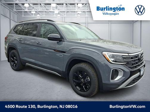 Pure Gray 2026 Volkswagen Atlas Peak Edition SUV