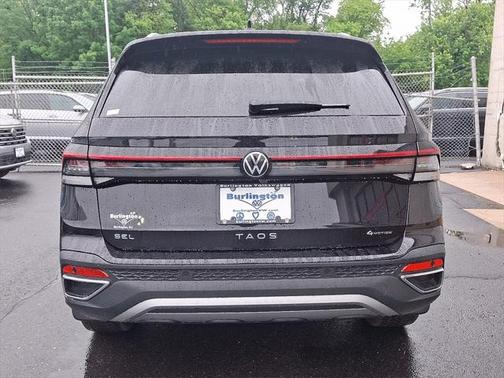 2025 Volkswagen Taos 1.5T SEL