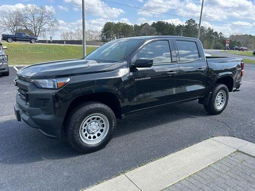 2024 Chevrolet Colorado WT