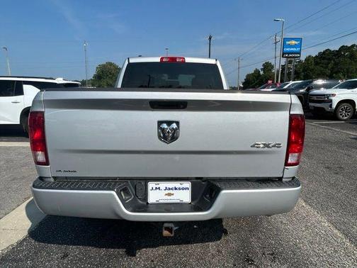 Bright Silver Clearcoat Metallic 2018 RAM 1500 Express
