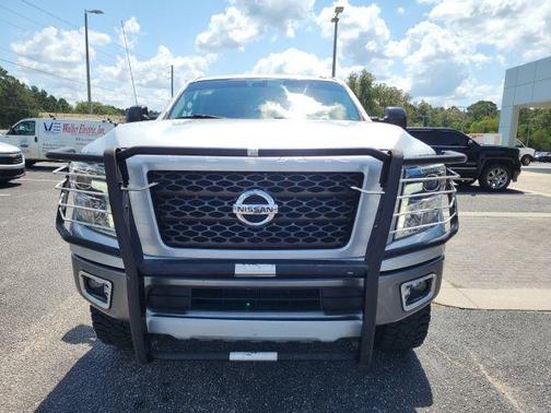 2017 Nissan Titan XD PRO-4X