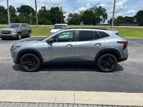 Sterling Gray Metallic 2025 Chevrolet Trax ACTIV