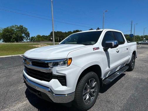 Summit White 2026 Chevrolet Silverado 1500 LT
