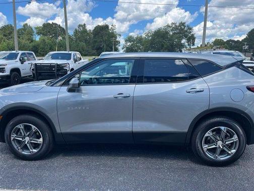 Sterling Gray Metallic 2023 Chevrolet Blazer LT