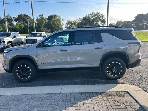 Sandstone Gray 2027 Chevrolet Traverse Z71