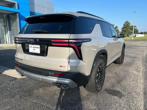 Sandstone Gray 2027 Chevrolet Traverse Z71