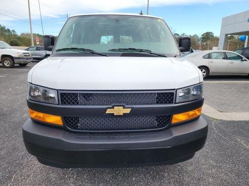 2025 Chevrolet Express 2500 Work Van