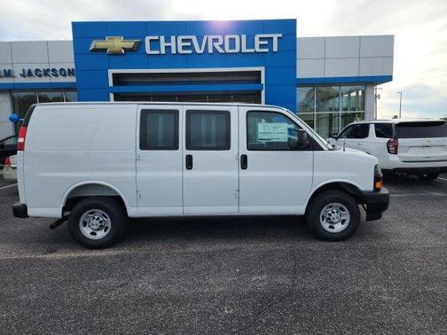 2025 Chevrolet Express 2500 Work Van