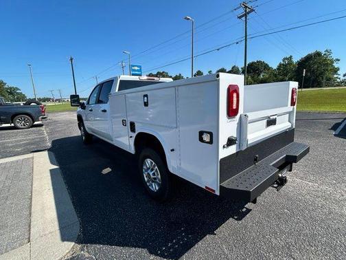 Summit White 2026 Chevrolet Silverado 2500 WT