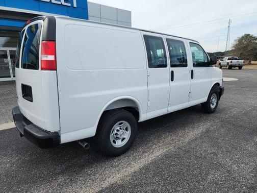 2025 Chevrolet Express 2500 Work Van