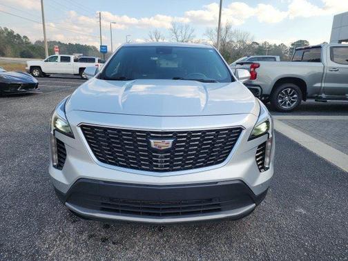 Radiant Silver Metallic 2020 Cadillac XT4 Premium Luxury