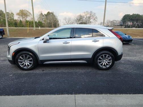 Radiant Silver Metallic 2020 Cadillac XT4 Premium Luxury