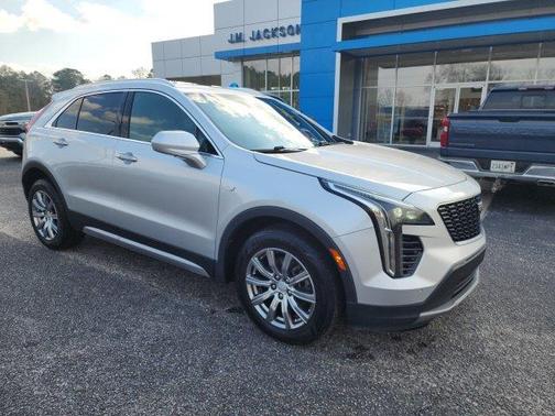 Radiant Silver Metallic 2020 Cadillac XT4 Premium Luxury