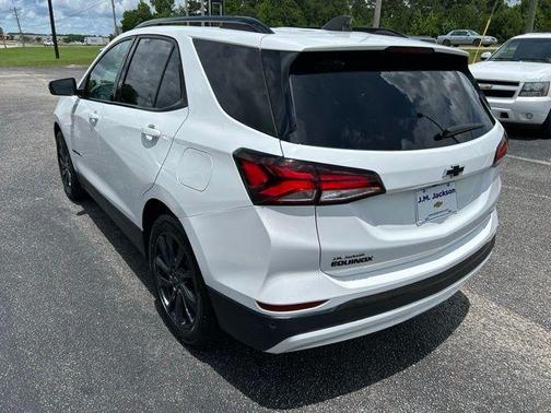 Summit White 2022 Chevrolet Equinox RS