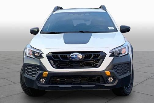 Crystal White Pearl 2025 Subaru Outback Wilderness
