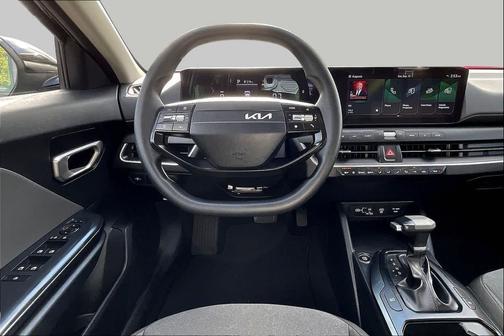Aurora Black Pearl 2025 Kia K4 LX