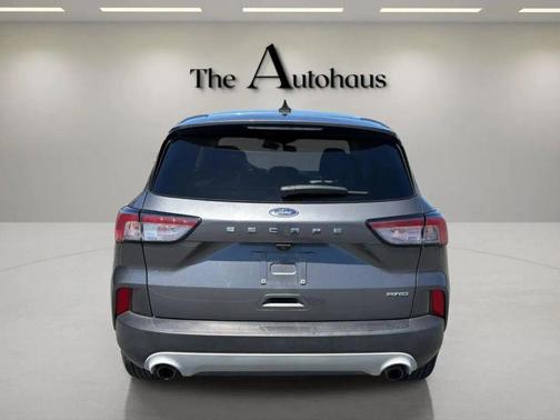 Carbonized Gray Metallic 2021 Ford Escape S
