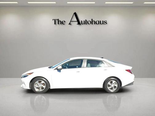 2021 Hyundai ELANTRA SE