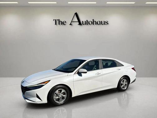 2021 Hyundai ELANTRA SE