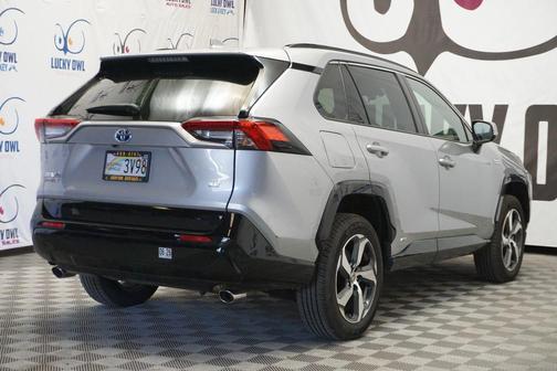 2024 Toyota RAV4 Prime SE
