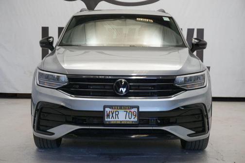 Silver 2023 Volkswagen Tiguan 2.0T SE R-Line Black