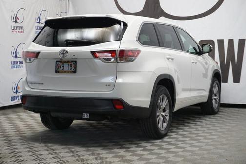2016 Toyota Highlander LE