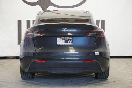 2025 Tesla Model Y Long Range Dual Motor Rear-Wheel Drive