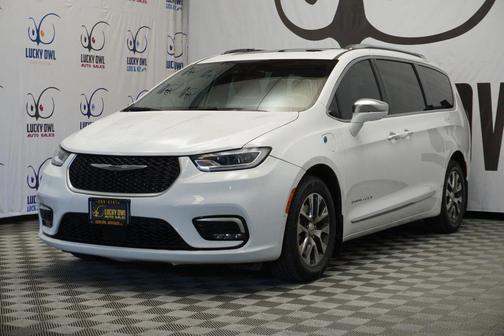 2022 Chrysler Pacifica L