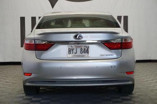 2013 Lexus ES 300h Base